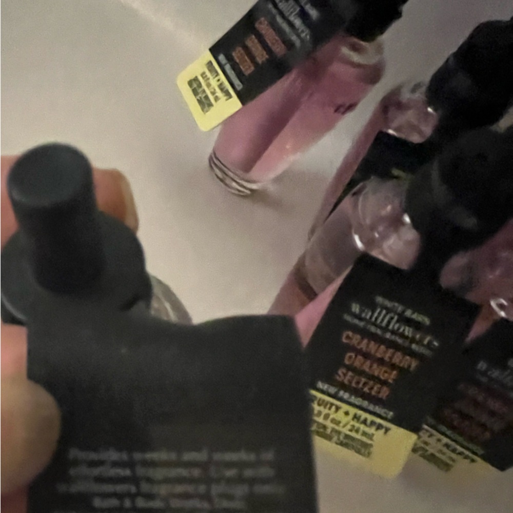 Bath and Body Works - Picture 6 of 6